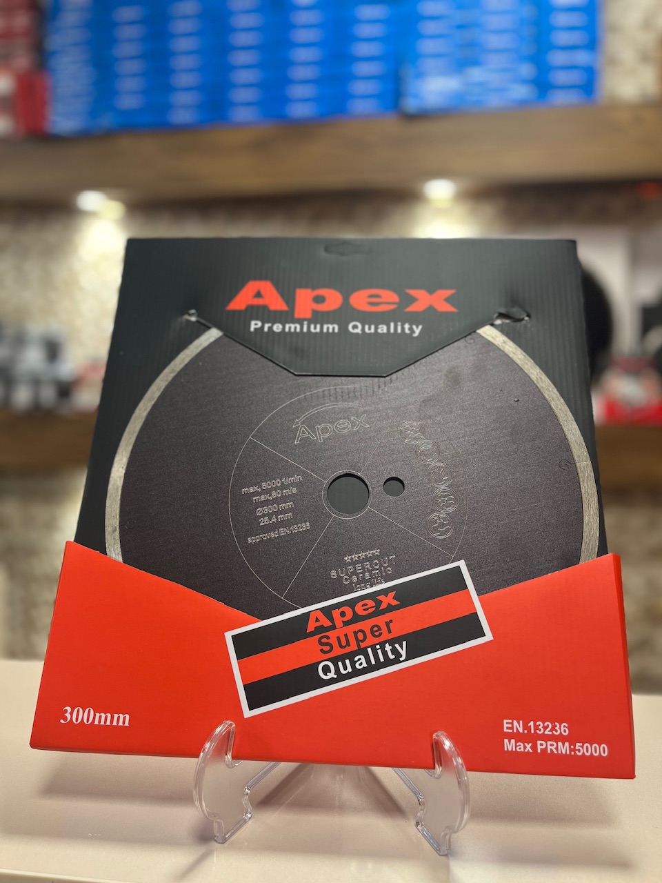 سرامیک بر ۳۰۰ اپکس